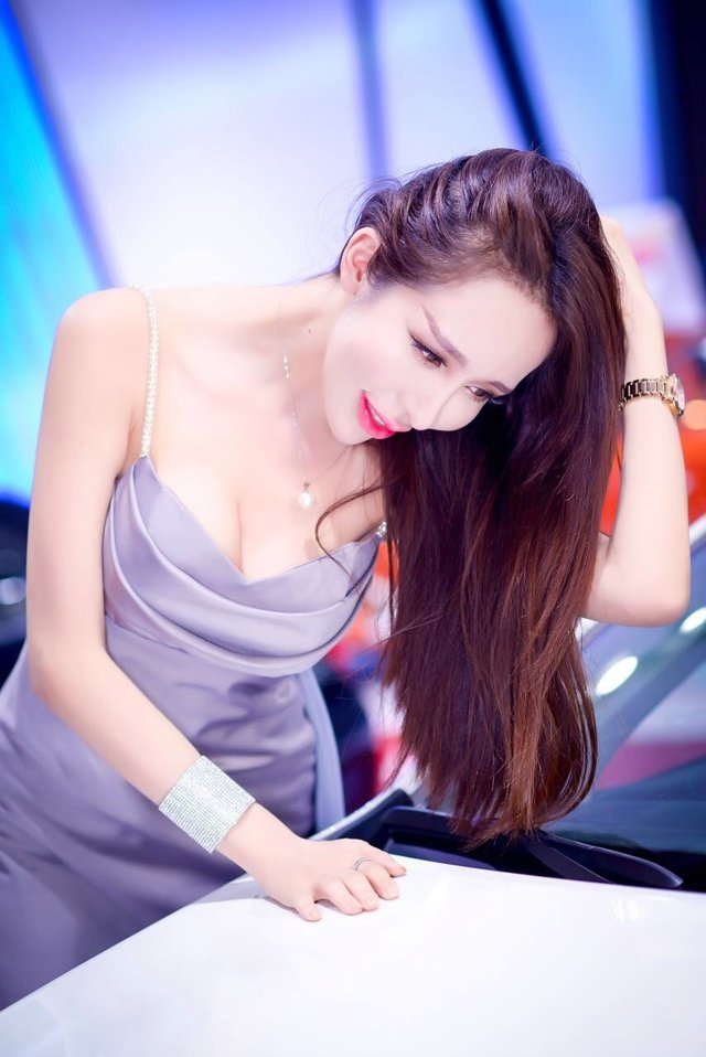 宅斗文对照组的咸鱼生活（穿书）